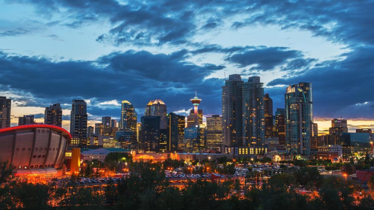 Amenida Residences, YYC Exterior foto