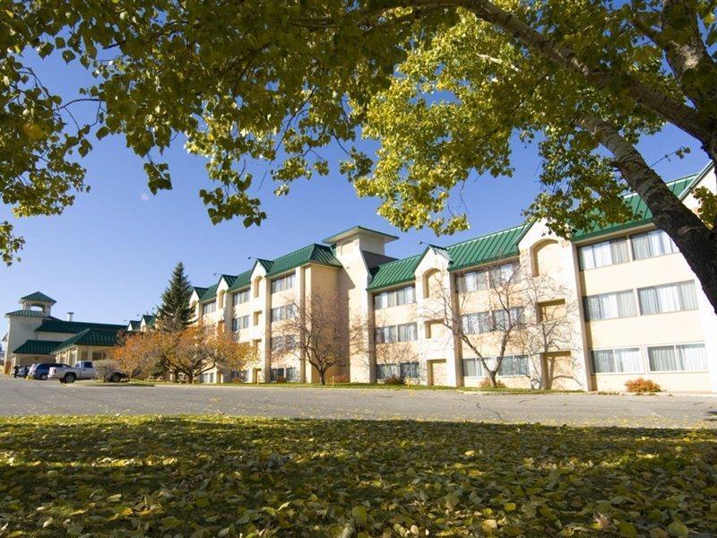 Amenida Residences, YYC Exterior foto